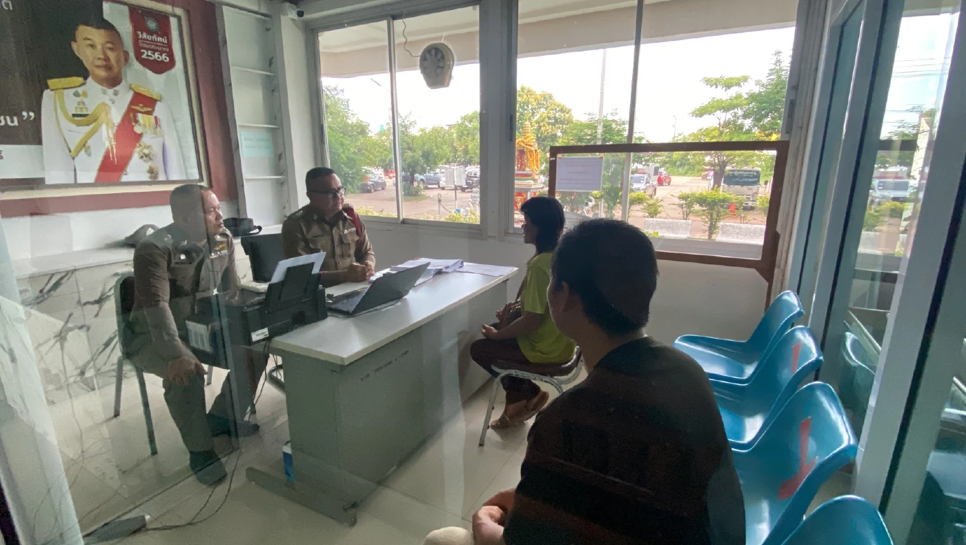 พี่ชายสาวโดนแทงคอ 18 แผล ดับคาทุ่งนา เผยแฟนหนุ่มเคยขู่ฆ่ายกครัว