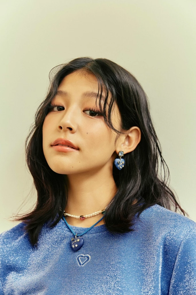 ชวนสาวๆแต่งตัวสไตล์ Contemporary & Modern ใน 5 โททัลลุค เรียบเก๋ ดูโก้