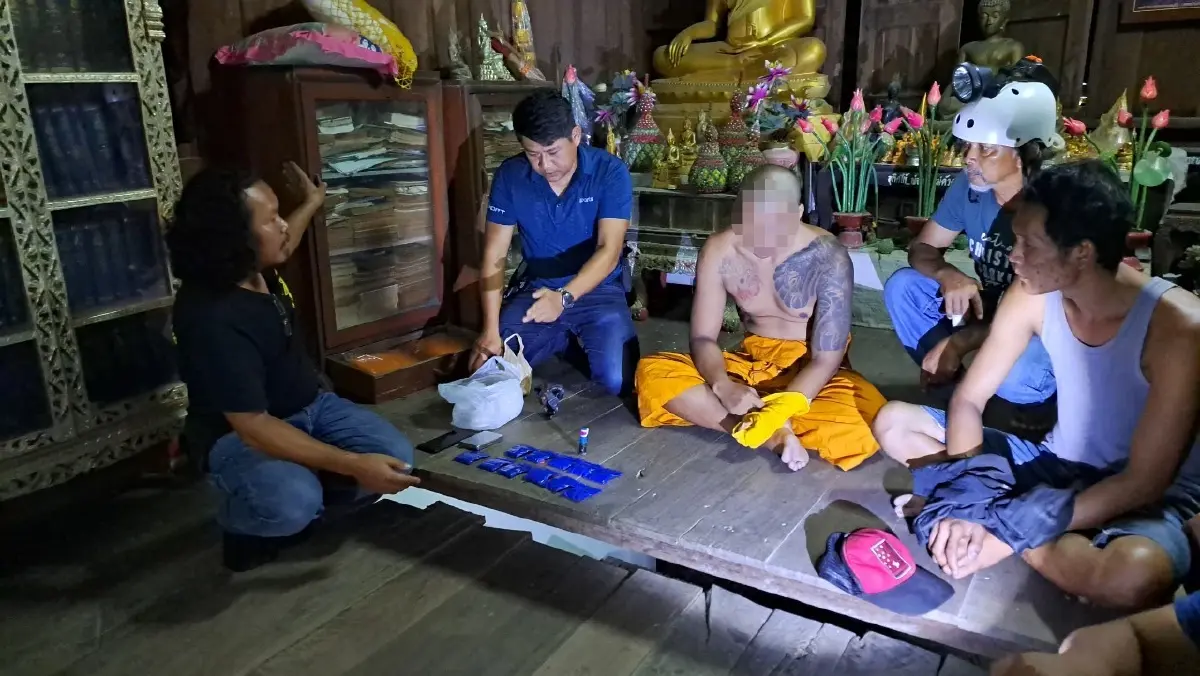 นายณัฐวุฒิ หรือ พระต่อ อายุ 26 ปี ผู้ต้องหา