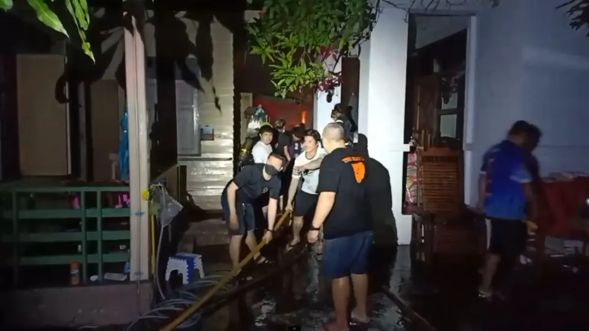 เพลิงไหม้ บ้านเรือนซอยสามเสนวอด ไร้เจ็บ-ตาย ผู้ป่วยติดเตียงรอด