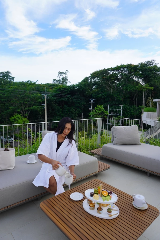 ถ่ายรูปชิคๆพร้อมทานอาหารมื้อหรู ที่โฮเทลมิส เขาใหญ่