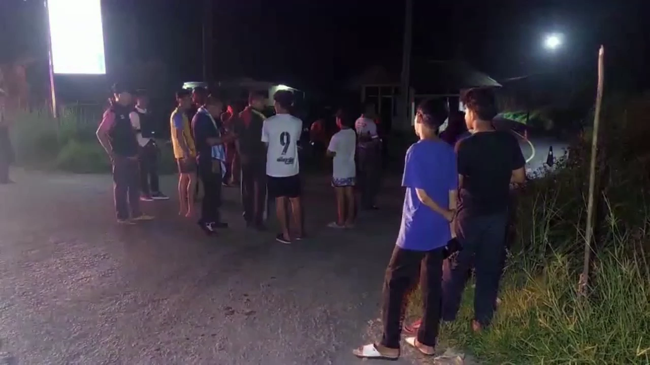 โจ๋สุดดุ จยย.ประกบกระบะสาดกระสุน เหยื่อหนีไปป้อมตร. ยังตามลั่นไก บาดเจ็บ 7