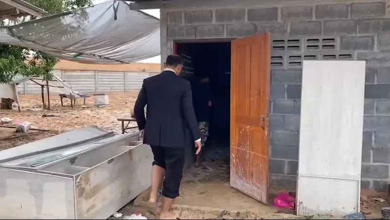 ชาวบ้านร้อง โรงงานทำน้ำท่วมบ้านจนอยู่ไม่ได้ แถมญาติยังถูกไฟดูดเสียชีวิต