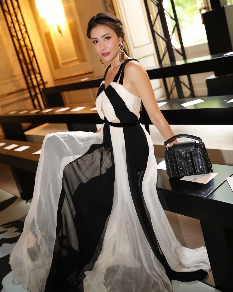 ศรีริต้า ควง กรณ์ เที่ยวฝรั่งเศสสุดหวาน ชาวเน็ตลุ้น! ลูกคนที่ 2 ต้องมาเเล้ว