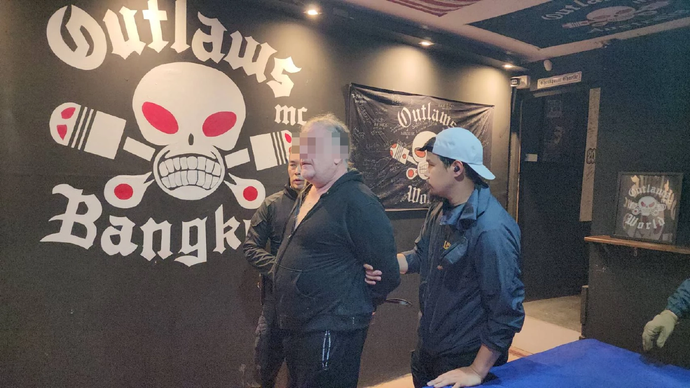 ตำรวจตามจับ "โอลาฟ" ได้ในกทม. มีการปรับเปลี่ยนโฉมด้วยการโกนหนวดเคราและตัดผม 