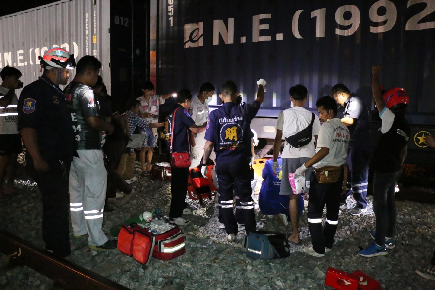 สาวเมาหลับพาดรางรถไฟ ม้าเหล็กขยี้ขาขาดสองข้าง รอดปาฏิหาริย์