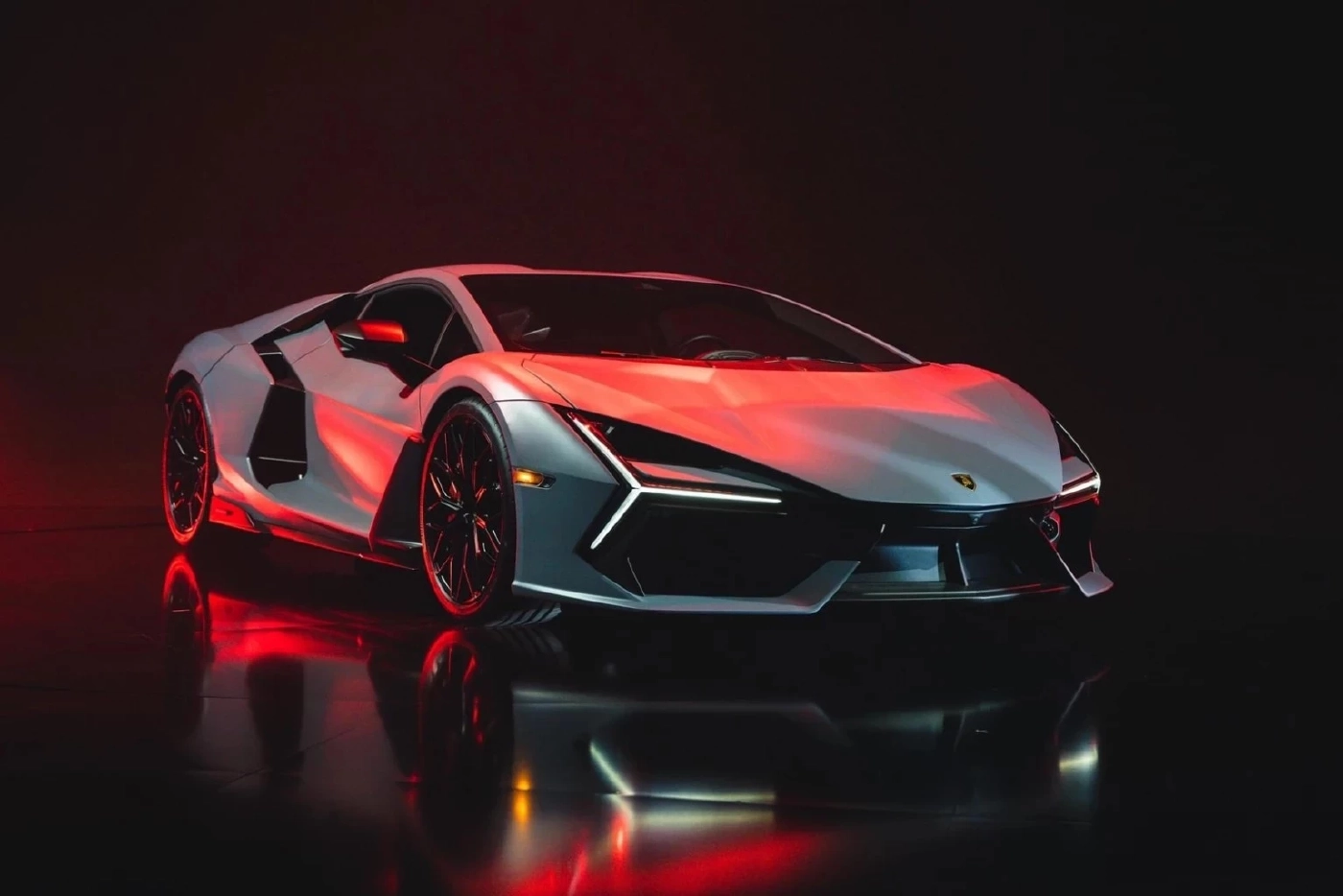 เปิดราคา Lamborghini Revuelto ที่สุดแห่งซูเปอร์คาร์ปลั๊กอินไฮบริด