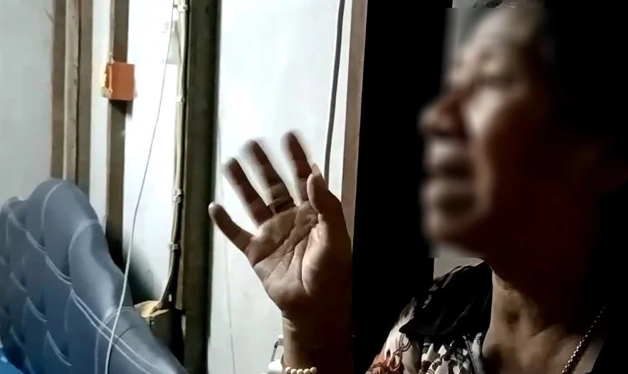 หดหู่ใจ! หนูน้อย 7 ขวบ ไม่รู้แม่เสียชีวิต นอนเฝ้าร่างข้ามคืน