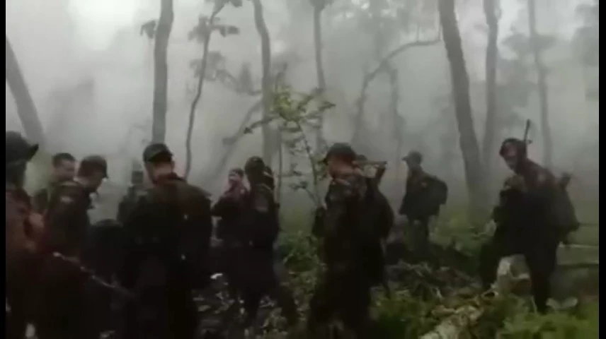 เปิดคลิป ทหารเมียนมา ทิ้งบอมบ์ตอบโต้ หลังถูก "กะเหรี่ยงคะยา" ซุ่มโจมตี