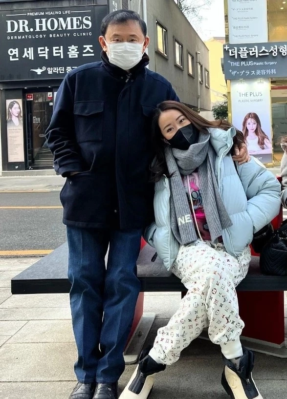 หมวดอ๋อ โผล่กลางไอจีอุ๊งอิ๊งค์ หลังโพสต์ประกาศข่าวดี ทักษิณเตรียมกลับไทย