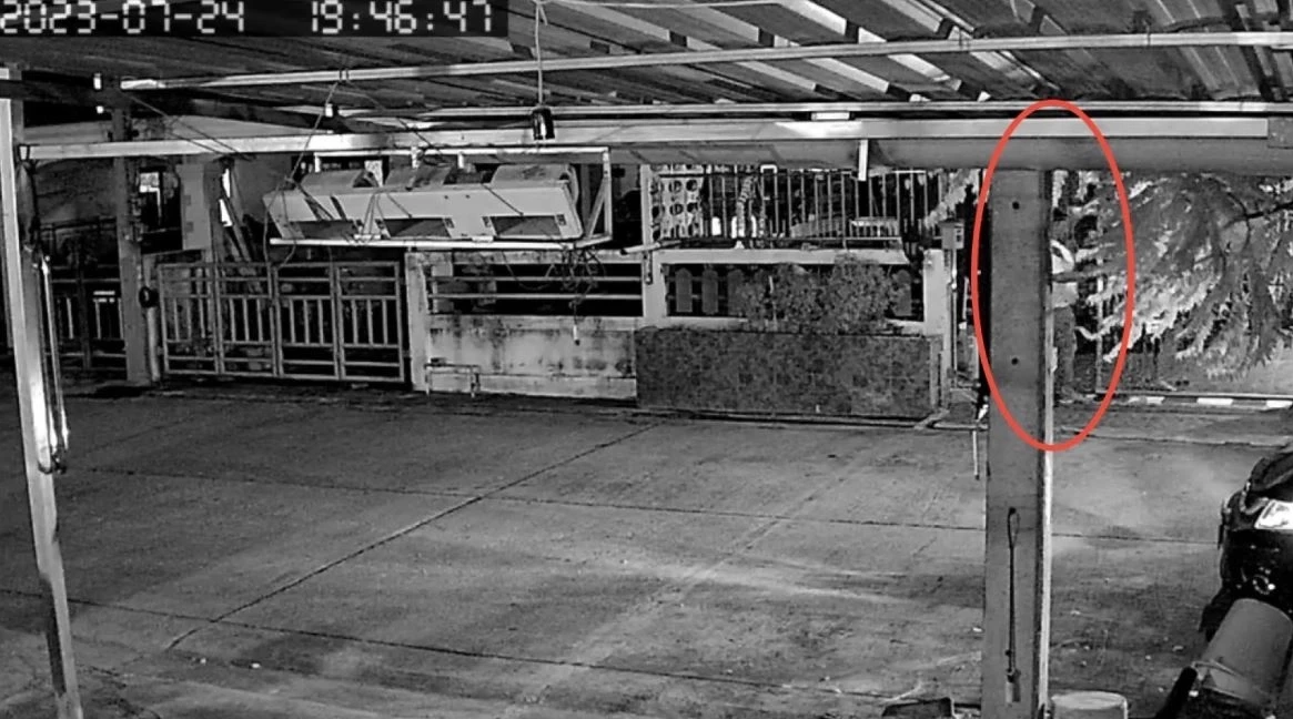 ออกหมายจับ อดีต "ดาบตำรวจ" จี้ชิงทรัพย์พ่อค้าน้ำเต้าหู้