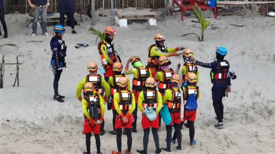 ระดมค้นหา นทท.ชาวเซเนกัล ฝ่าธงแดงลงเล่นน้ำทะล หาดฟรีดอม ก่อนจมหาย