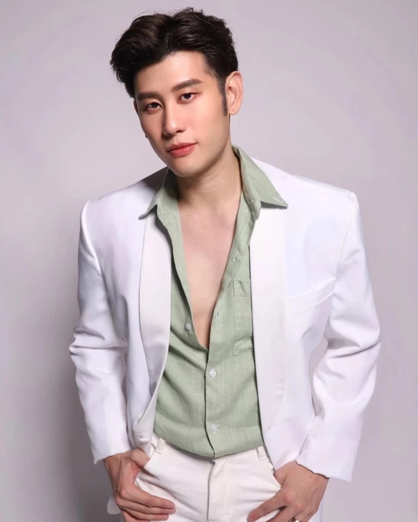 หมอไวท์ เปิดดวงเดือนสิงหาคม 5 ราศี ความกตัญญูหนุนนำ ดวงสำเร็จ ได้โชคใหญ่ 