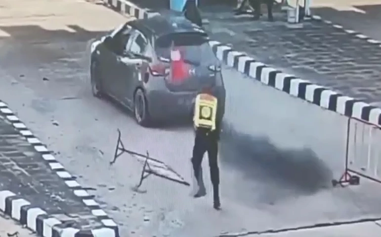 ตร.แหลมฉบัง รวบ 2 คนร้าย ลักขโมยสายไฟภายในท่าเรือ แถมยิงยามเพื่อเปิดทางหนี