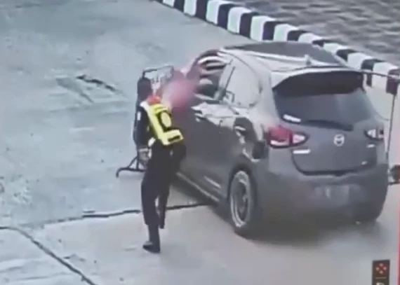 ตร.แหลมฉบัง รวบ 2 คนร้าย ลักขโมยสายไฟภายในท่าเรือ แถมยิงยามเพื่อเปิดทางหนี