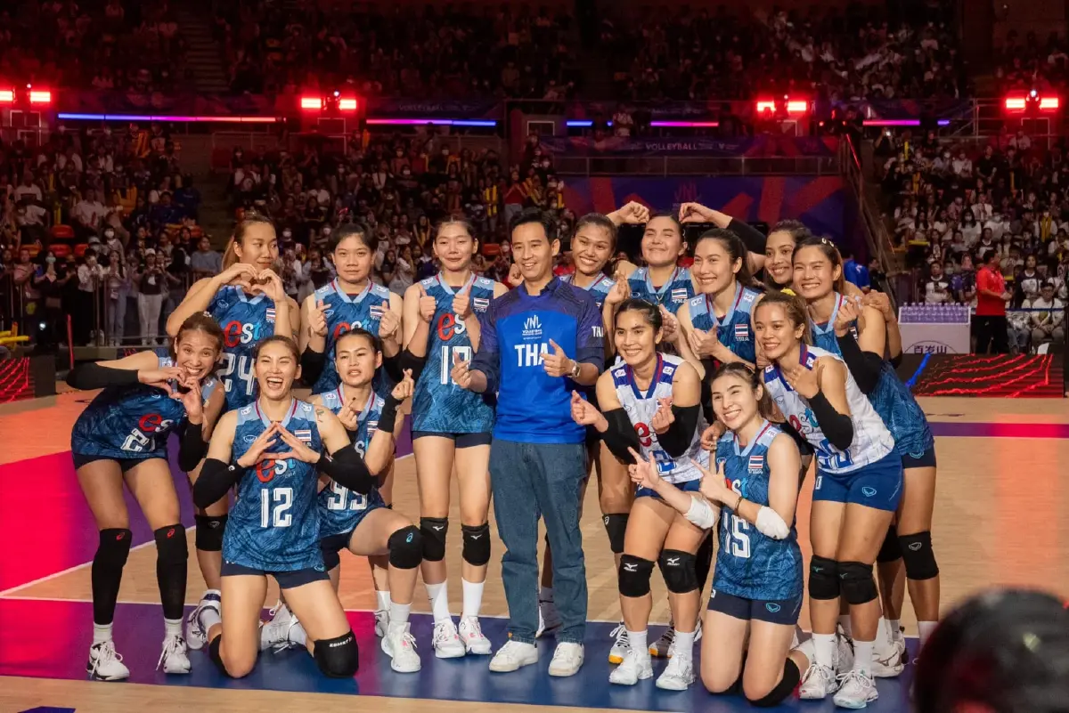 ดูวอลเลย์เป็นเหตุ! "เรืองไกร" ร้อง กกต. สอบเอาผิด "พิธา"