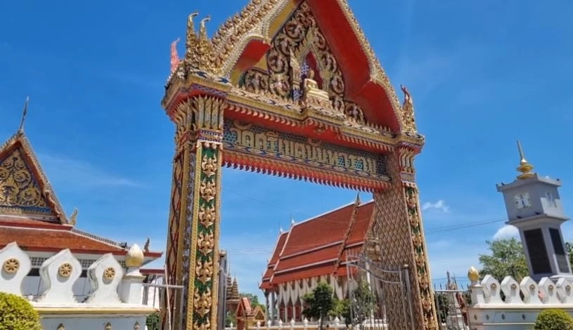 สองพี่น้องใจบุญ มอบโฉนดที่ดินพร้อมบ้านทรงไทย ถวายวัดศรีเขตนันทาราม