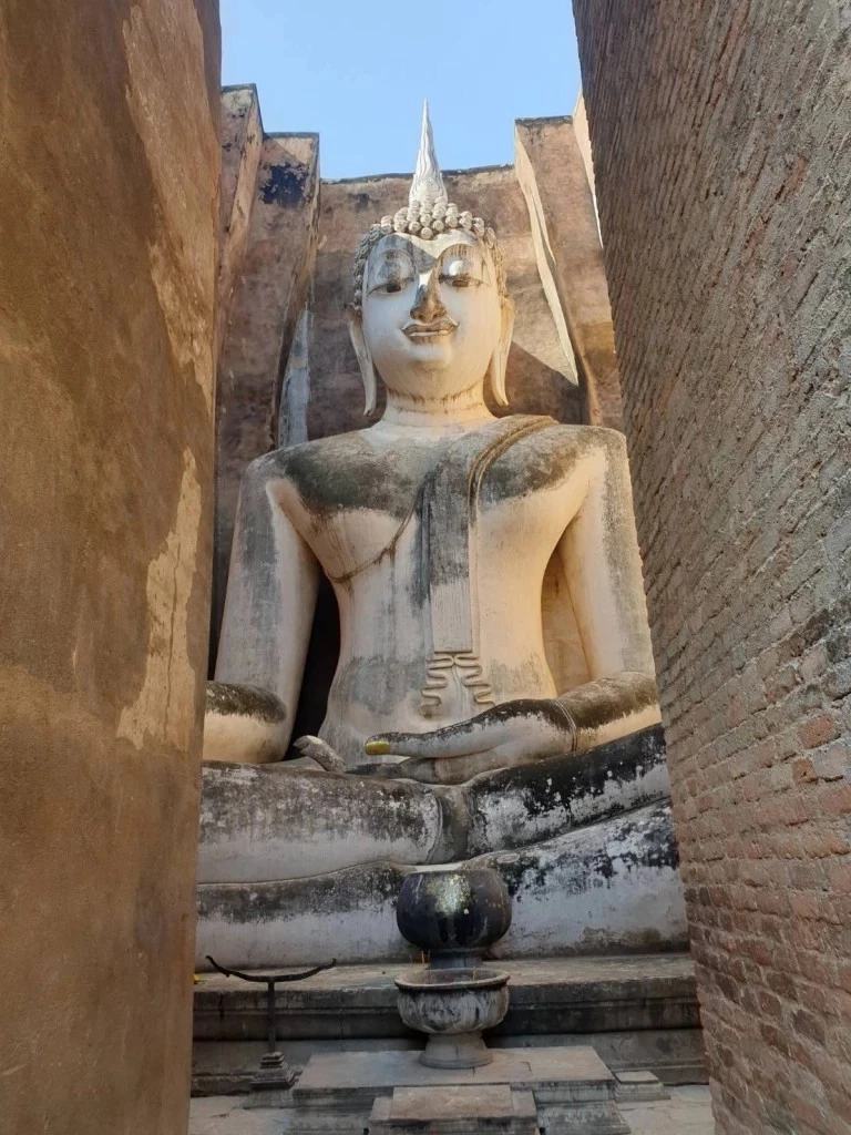 "โมรปริตร" บทสวดมนต์ป้องกันภัยจากผู้ที่คิดร้าย บทนี้ของจริง