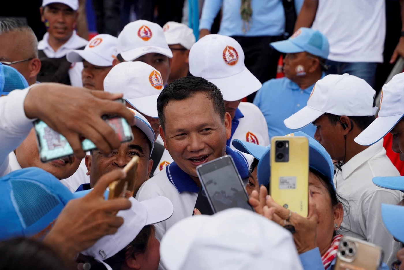 'ฮุน เซน' เซอร์ไพรซ์ ดัน 'ฮุน มาเนต' เป็นนายกฯ