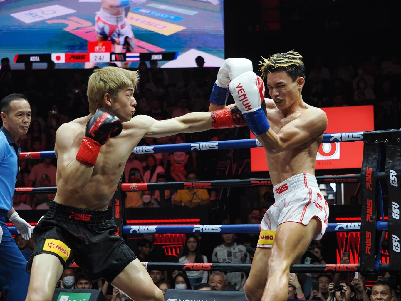 ประมวลภาพ "โจ๊กเกอร์" สุดอึด "โคตะ" ทุบไม่ลงจนชกครบ 3 ยก ศึกมวย RWS