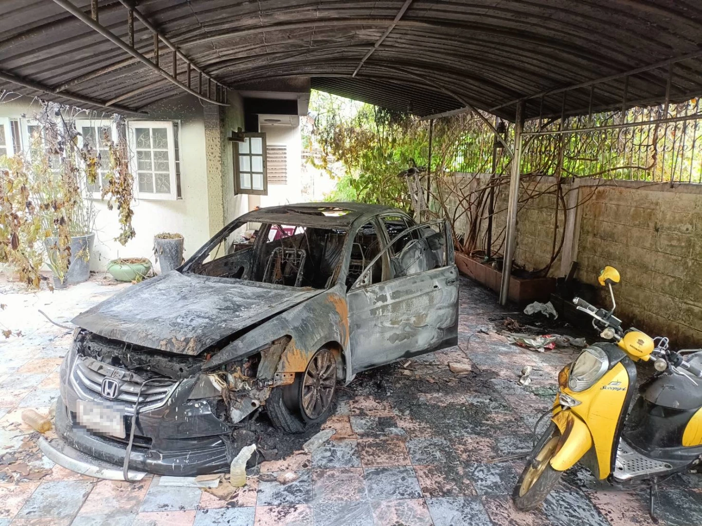 ผกก.บางเขน คาด “ฆ่าตัวตาย” ปมสาวใหญ่เสียชีวิตเพลิงไหม้แอคคอร์ด