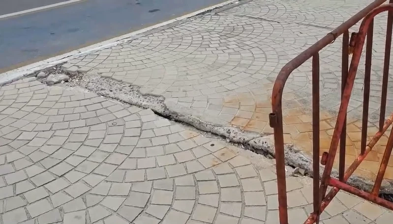 รองผู้ว่าฯ ประจวบฯ สั่งเร่งสางคดี ลักเสาไฟสับปะรดไปขาย แต่สุดท้ายไร้ผล