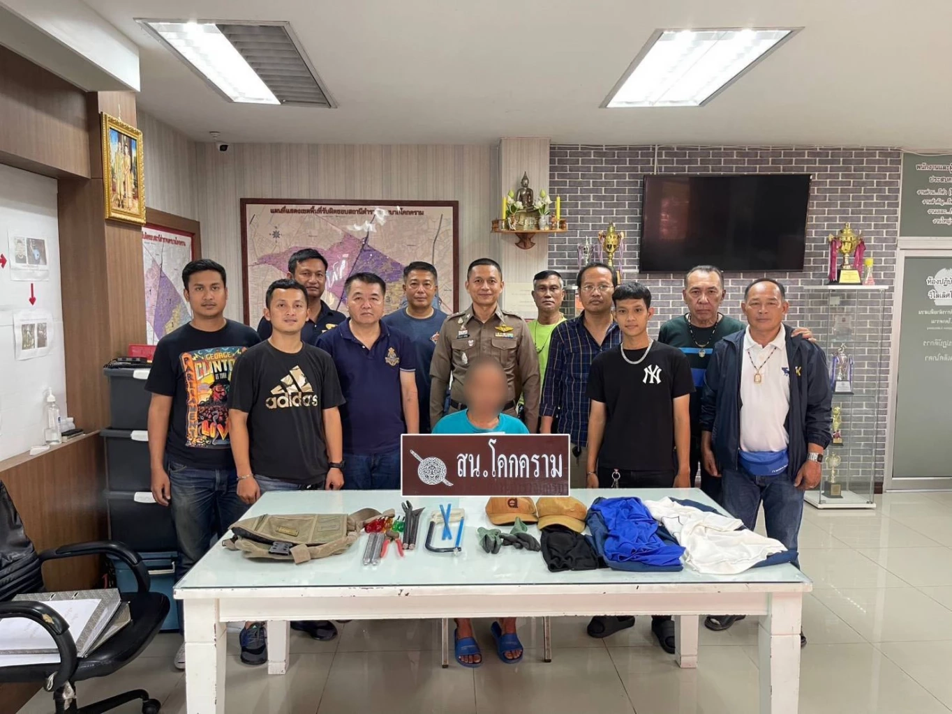 รวบโจรไอ้โม่งย่องลักตู้เซฟฟิตเนส ย่านนวลจันทร์