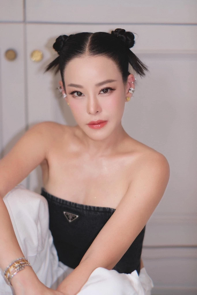 หนิง ปณิตา เดินหน้าฟาดมือที่สาม ลั่น หย่า-ไม่หย่า พร้อมแล้วจะพูดเอง