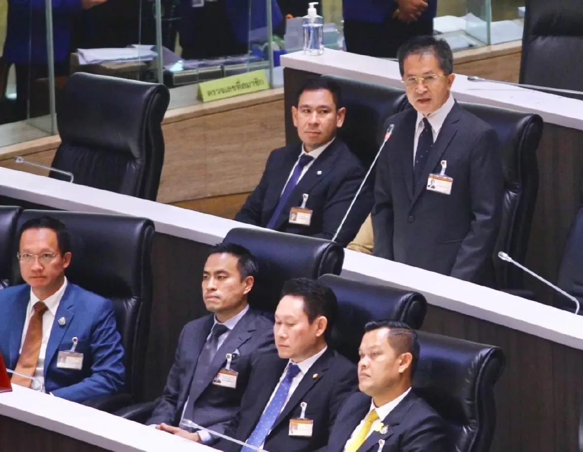 "เอกนัฏ" ยัน รทสช.ไม่เสนอ "พีระพันธุ์" ชิงนายกฯ ไม่หนุนรัฐบาลเสียงข้างน้อย