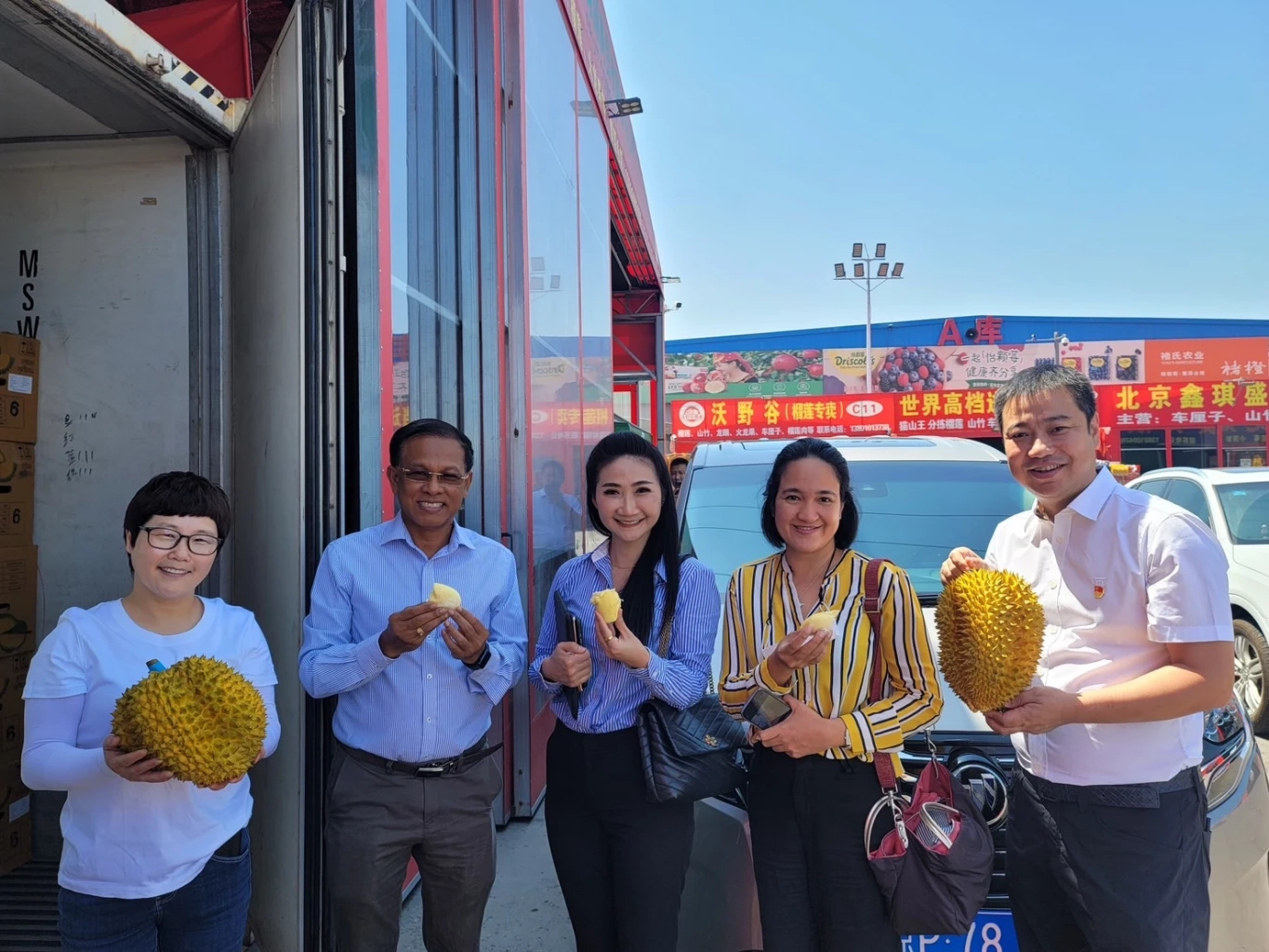 ผลไม้ไทยครองใจจีน!  ส่งออกแล้วกว่า 1.16 ล้านต้น โกยเงินเข้าไทย 1.04 แสนล้าน