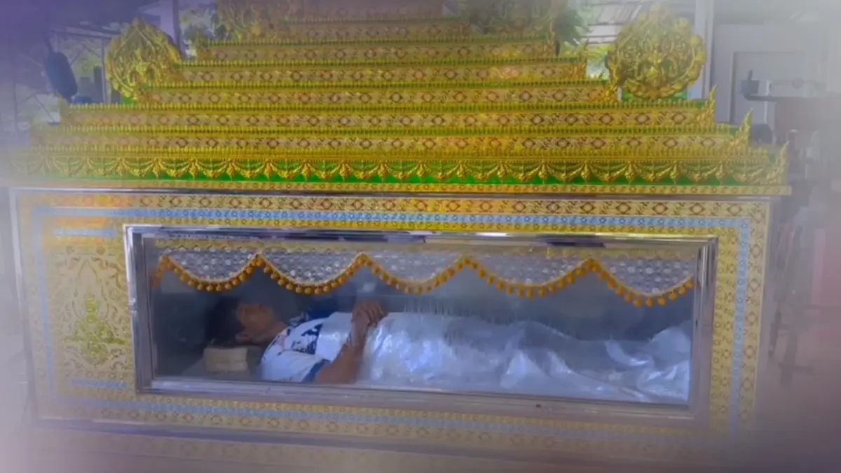 รีวิวสุดหลอน นอนโลงเย็นโชว์ ย้ำชวนขนลุก "เย็นถึงคนด้านนอก"