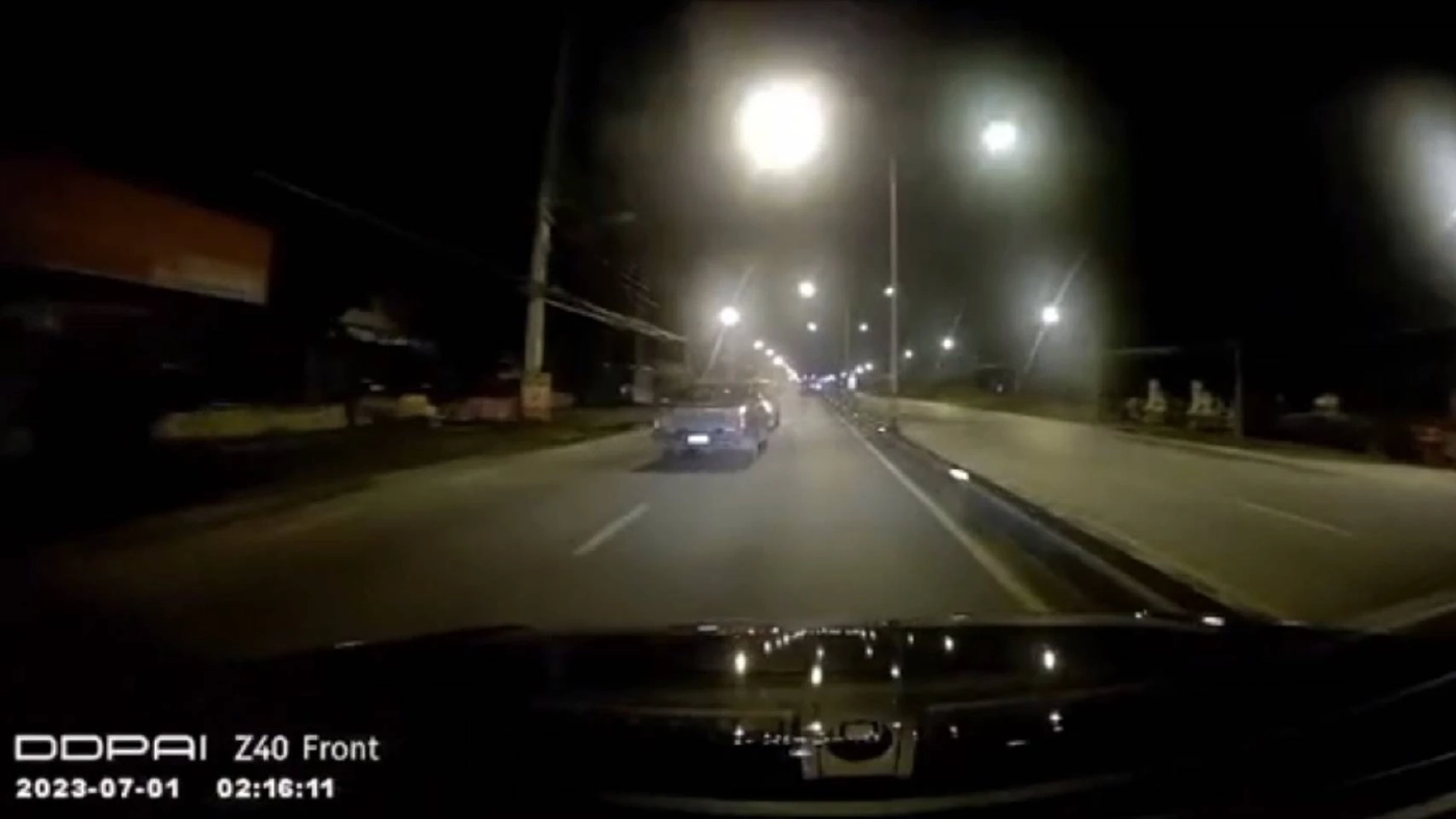 เปิดคลิปสุดระทึก ตร.ไล่ล่าแก๊งค้ายา"อะเลโพะ" ยึดของกลาง 6 แสนเม็ด