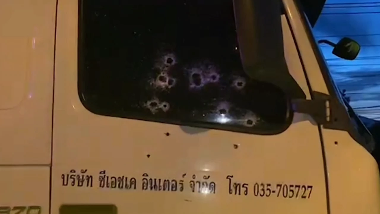 รู้แล้ว! ปมถล่มยิง 17 รู รถกระบะจอดรอ ประกบยิงเทรลเลอร์พรุน ขัดแย้งส่วนตัว