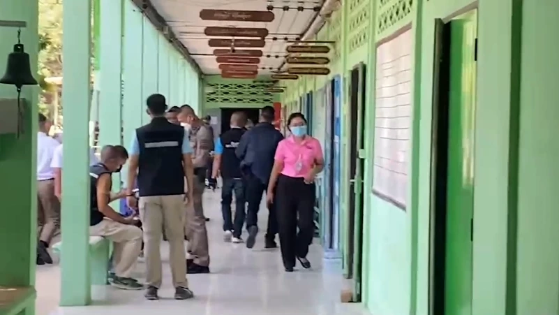 ตร.แจ้งข้อหาหนัก ผอ.โรงเรียนอ่างทอง อิมพอร์ตเด็กต่างด้าว 126 คน มาเรียน