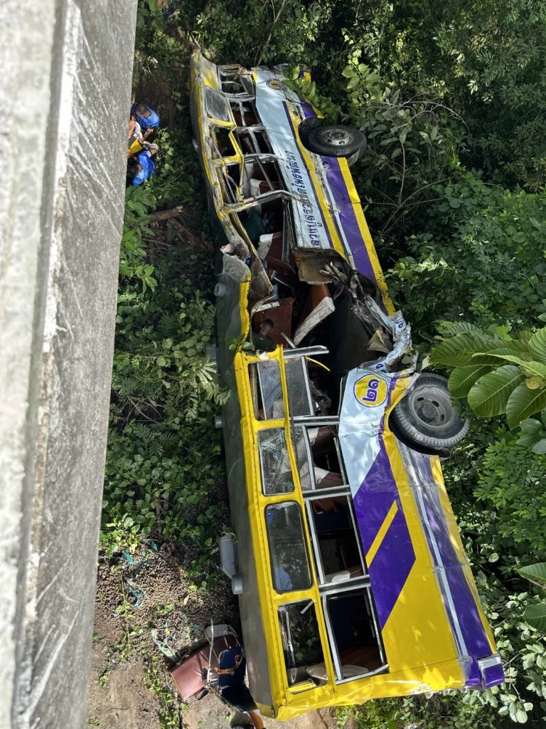 กรมขนส่ง ตรวจสภาพรถบัสรับส่งนักวิ่ง ดิ่งเหวดับ 4 พบเป็นรถปลดประจำการกองทัพ