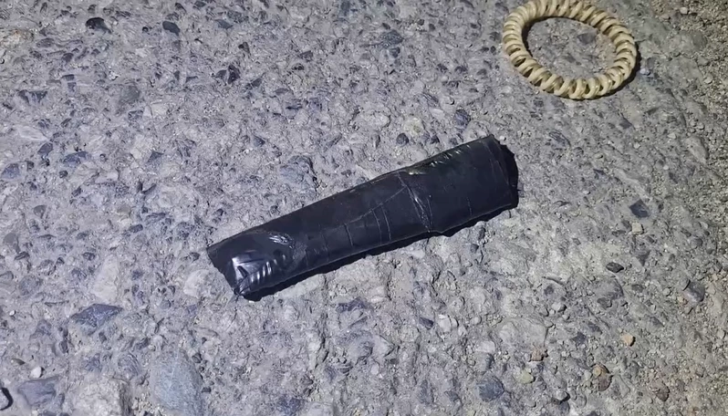 อาวุธที่พบในบริเวณที่เกิดเหตุ