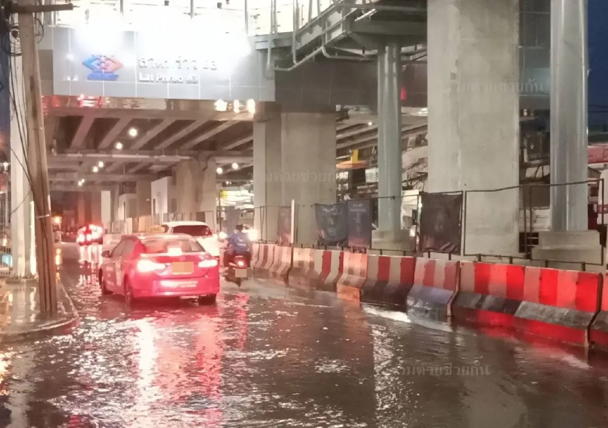กรมอุตุฯ เตือน 3 ภาค รับมือฝนฟ้าคะนองร้อยละ 80 ของพื้นที่ เช็กพิกัดฝนตกหนัก ที่นี่