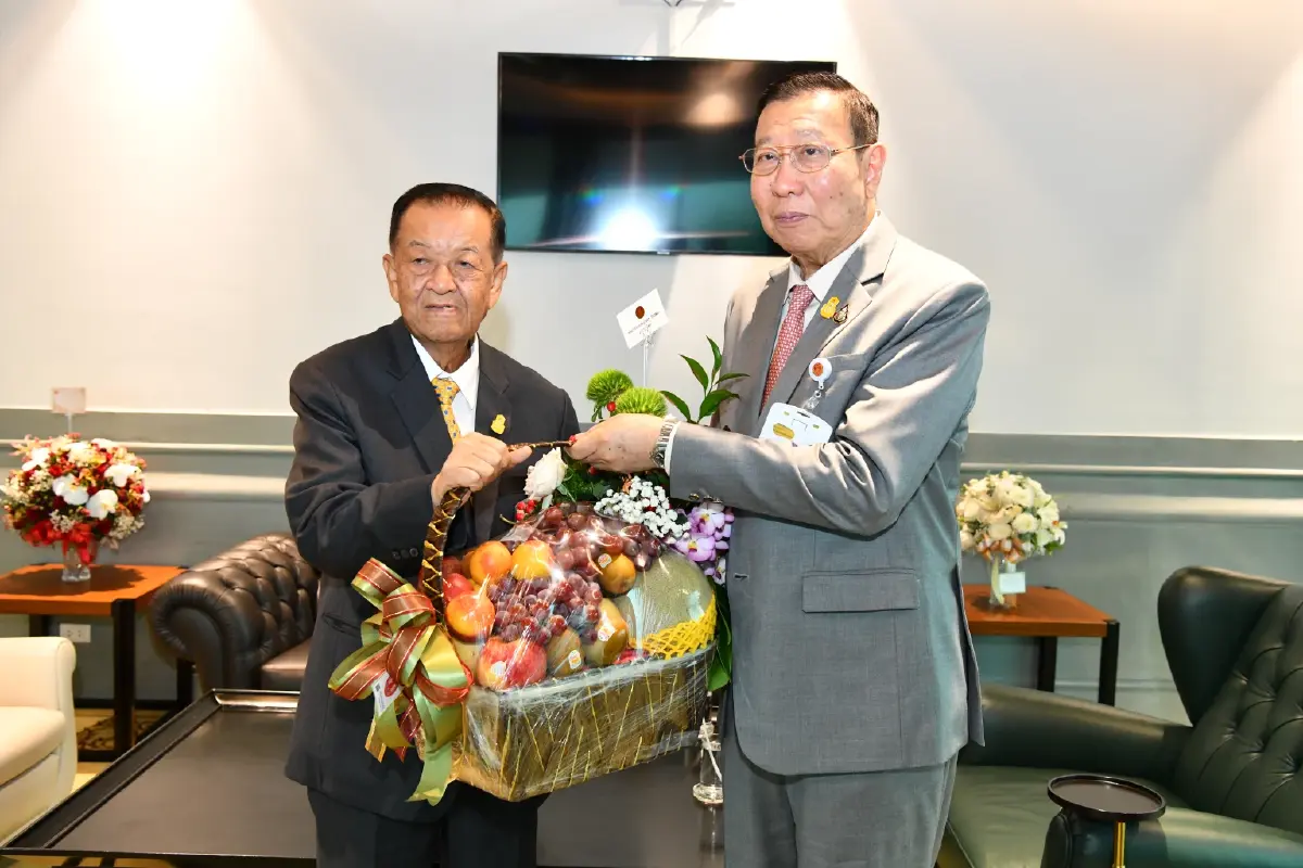 "พรเพชร" แสดงความยินดี "วันนอร์" 