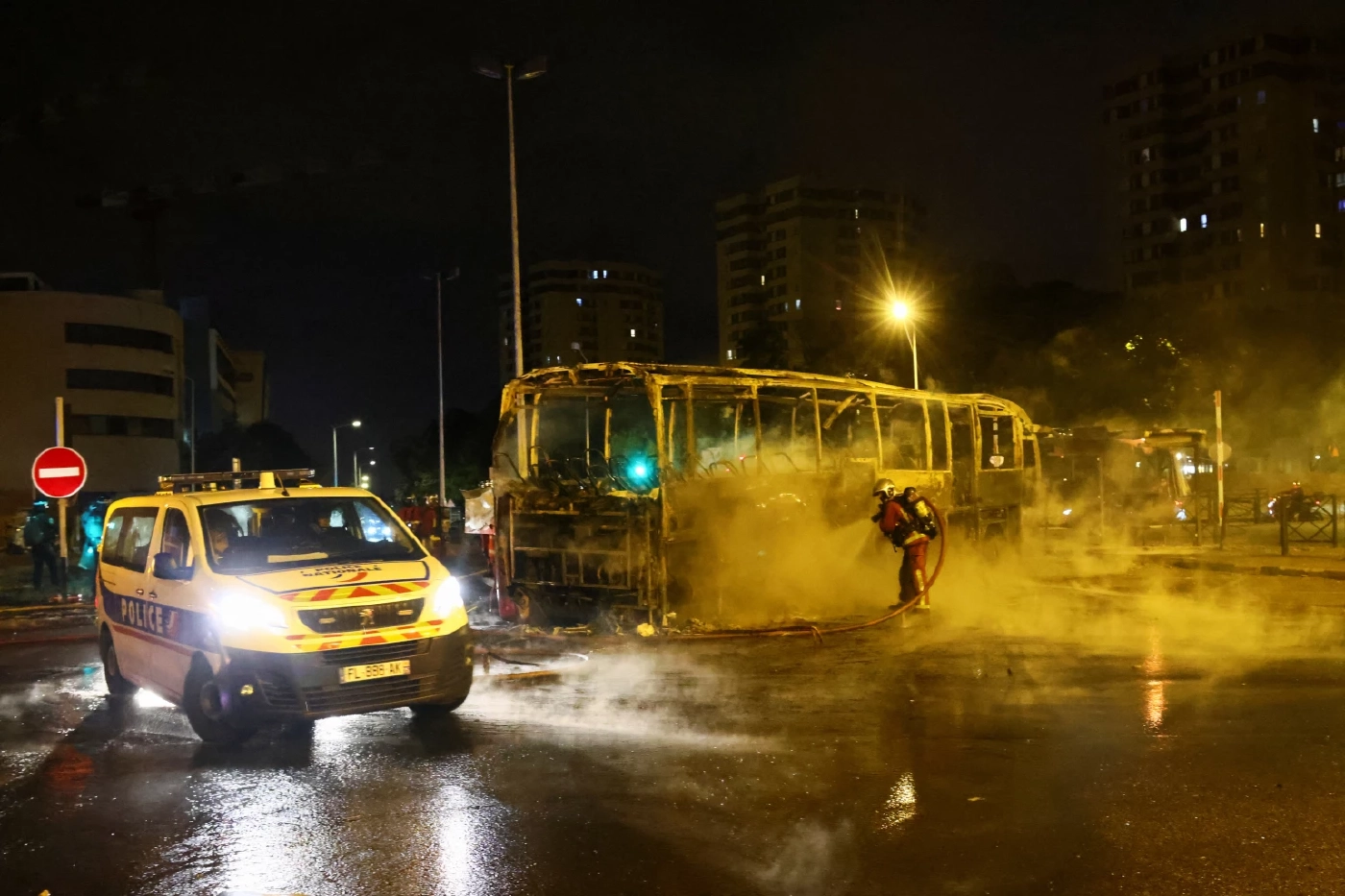 สถานทูตไทย กรุงปารีส ประกาศเตือน"คนไทย" สถานการณ์จลาจลในฝรั่งเศส