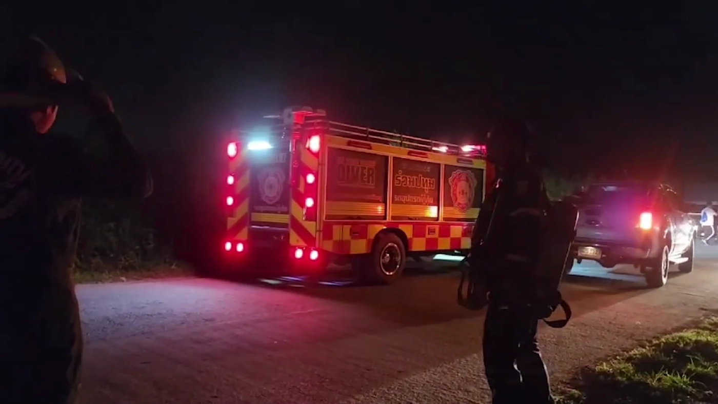 เปิดคลิประทึก ไฟไหม้โกดังรีไซเคิลกระดาษ เผากองกระดาษ 1 พันตันวอด