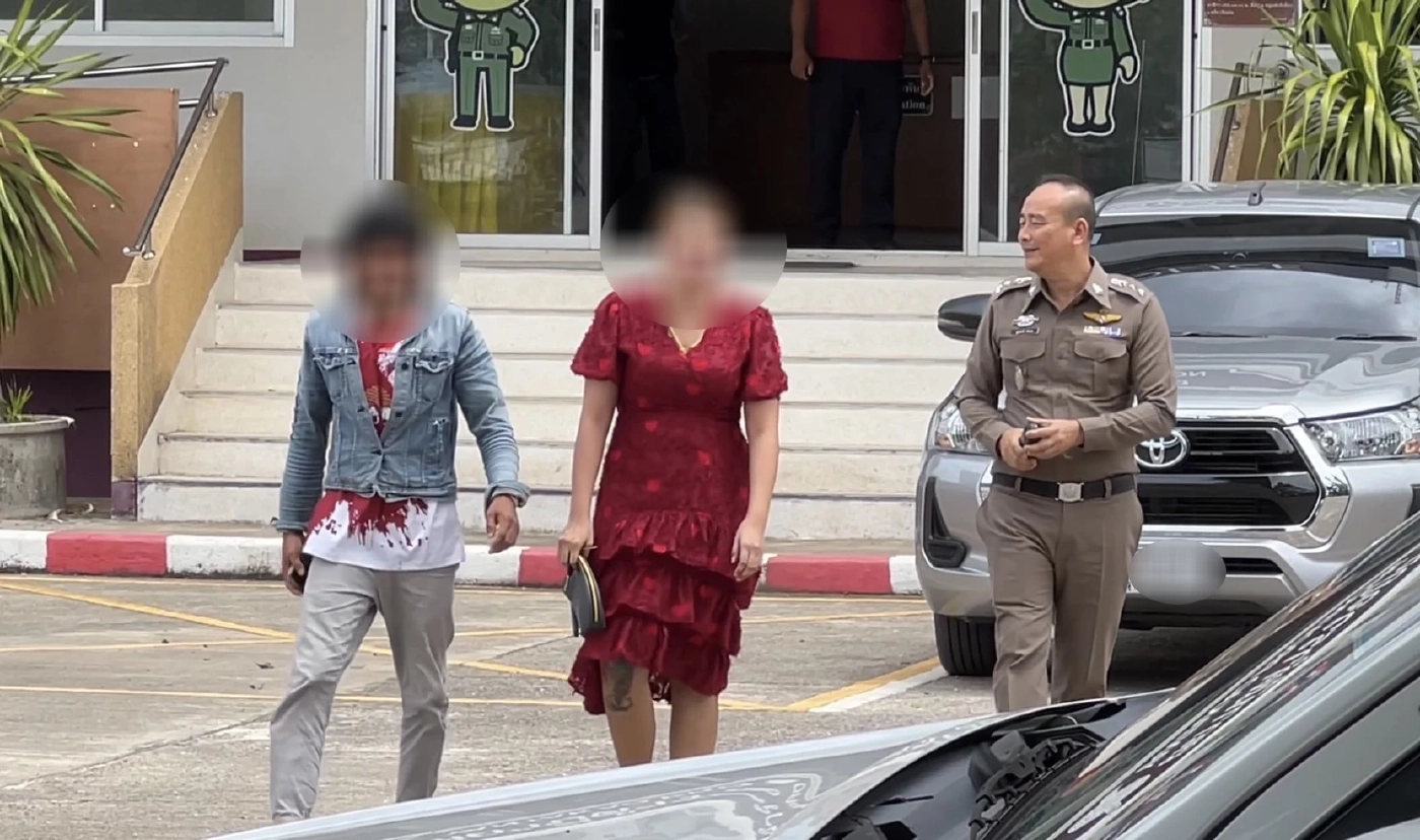 ครูสาวไหว้ขอโทษ สั่งถอดกระโปรง อนุบาล 2 เพราะเขียนไม่สวย แม่ยืนกรานเอาผิด