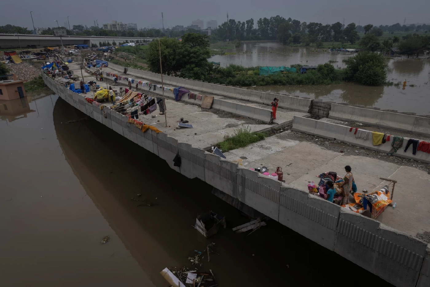 เมืองหลวงอินเดียจ่อขาดแคลนน้ำดื่ม หลังแม่น้ำยมุนาเอ่อล้น