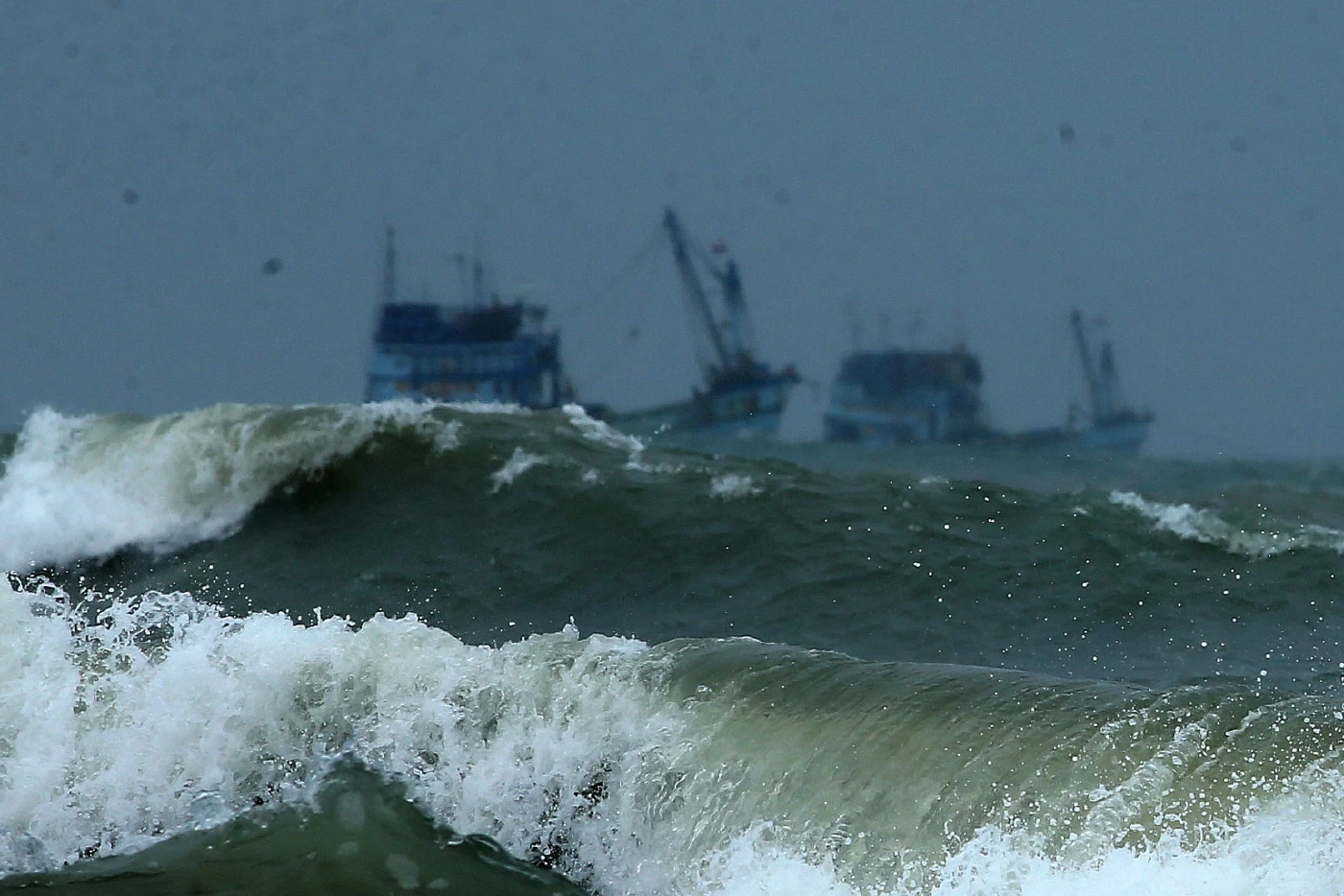 เช็กด่วน! สภาพอากาศวันหยุด กรมอุตุฯแจ้งพิกัด"ฝนตกหนัก" ระวังท่วมฉับพลัน