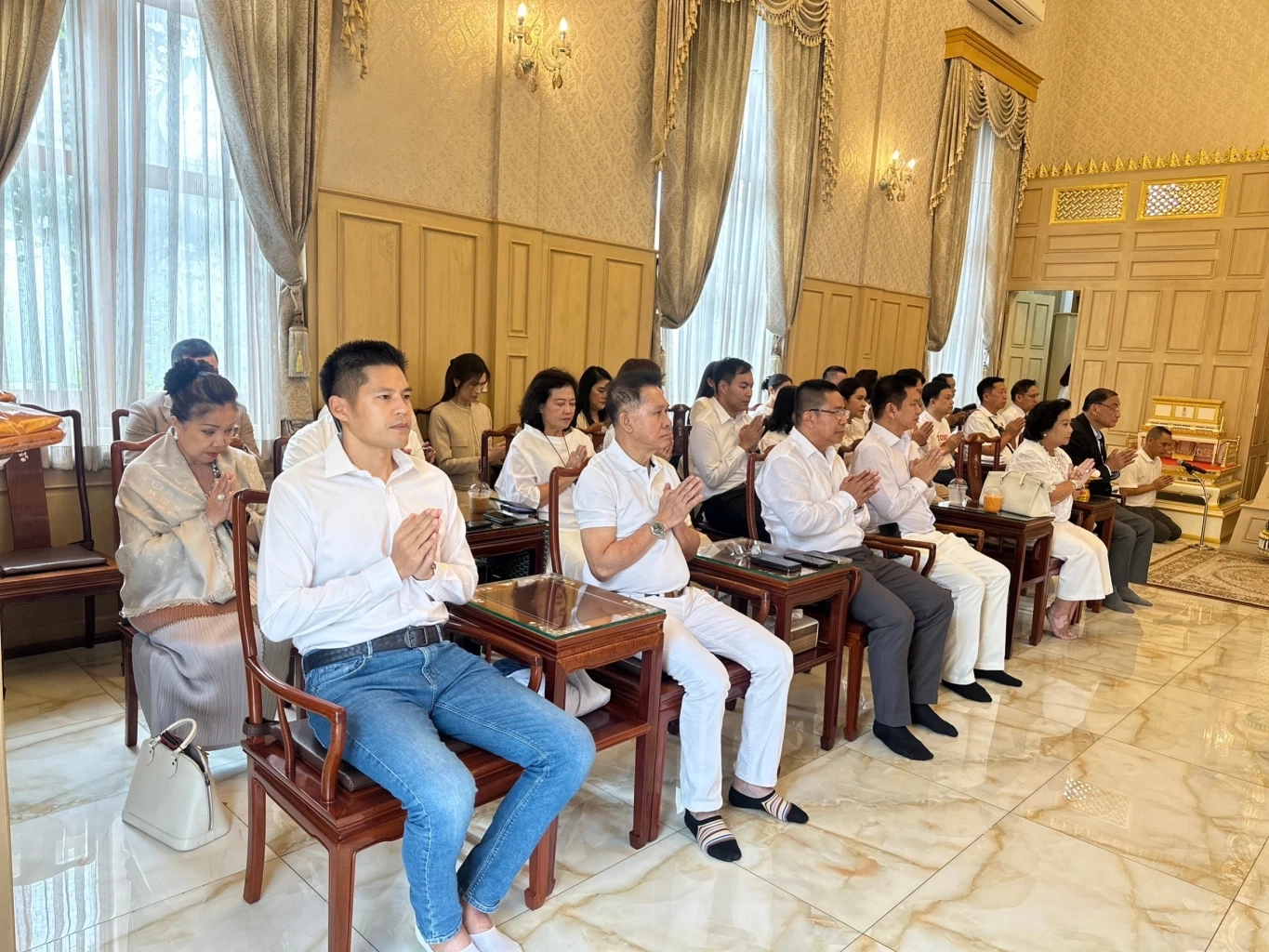 คนใกล้ชิด ร่วมทำบุญวันเกิดให้ ทักษิณ ชินวัตร