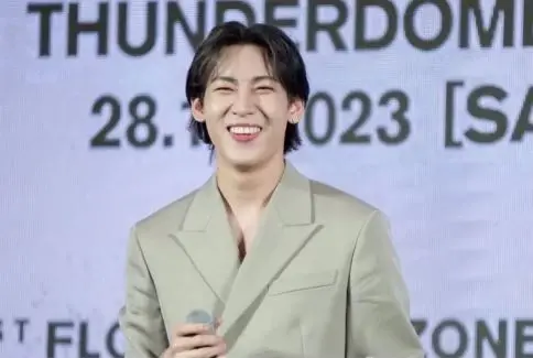 จนมุมแล้ว "ป้าประยูร" บัญชีม้า หลอกขายเสื้อวงศิลปินเกาหลีชื่อดัง