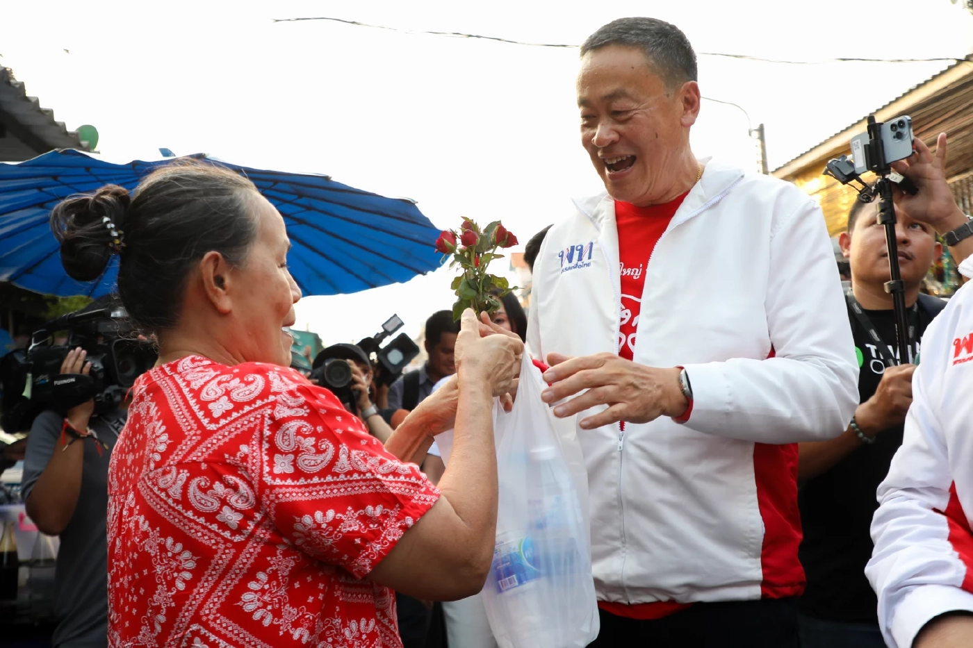 เปิดประวัติ "เศรษฐา ทวีสิน" นายกรัฐมนตรีคนที่ 30