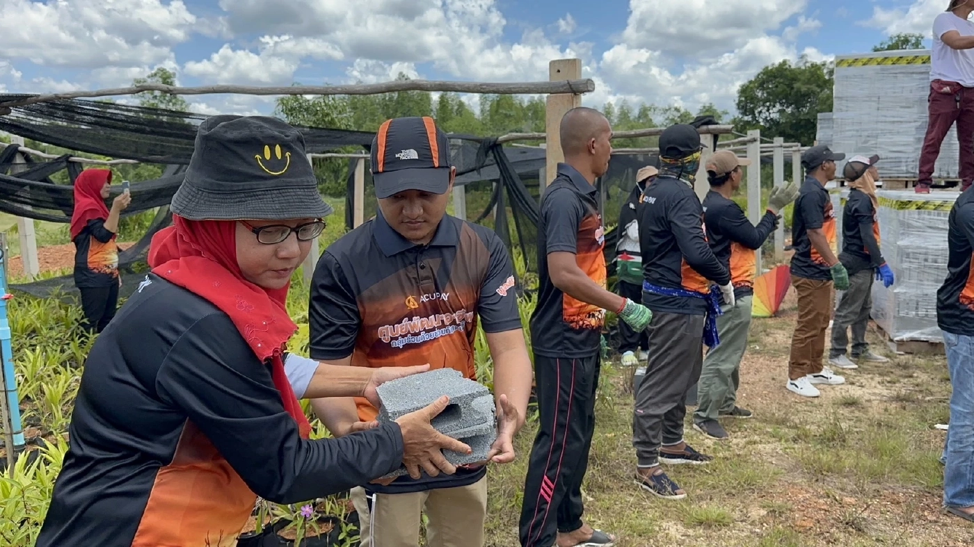 กองทัพสื่อฯ มอบวัสดุก่อสร้าง ซับน้ำตามูโนะ เฉลิมพระเกียรติ"พระพันปีหลวง"