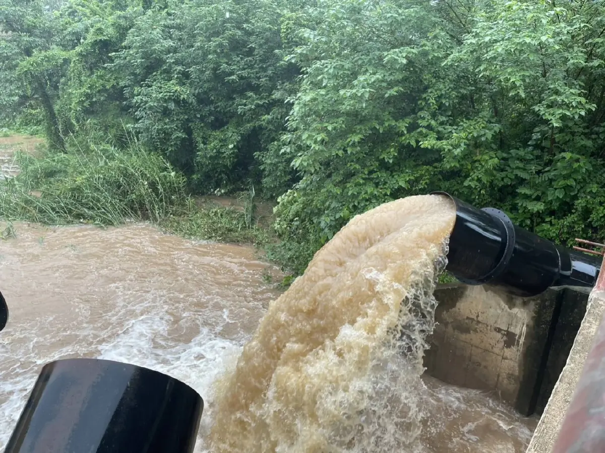 "น่าน" ฝนตกหนัก เกิดดินสไลด์และต้นไม้ล้ม ปิดทับเส้นทางปัว-บ่อเกลือ