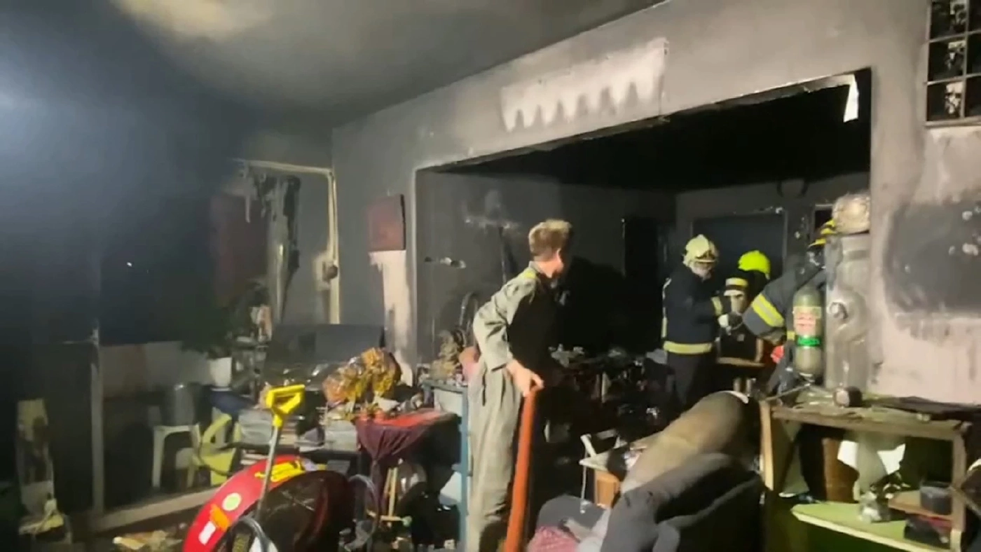 หนีตายอลหม่าน ไฟไหม้คอนโด ย่านบางแก้ว ไฟเผาวอดเจ้าของห้องถึงกับล้มพับ