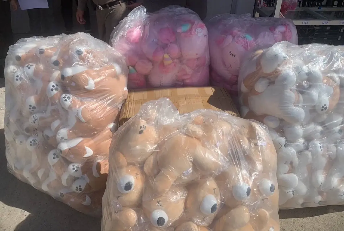 บุกโกดัง ย่านลาดกระบัง ลอบนำเข้าของเล่นเด็กไม่มี มอก.